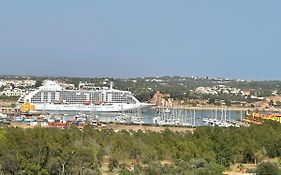No More Snow, 300 M From The Beach, King Size Bed, Fast Wi-Fi